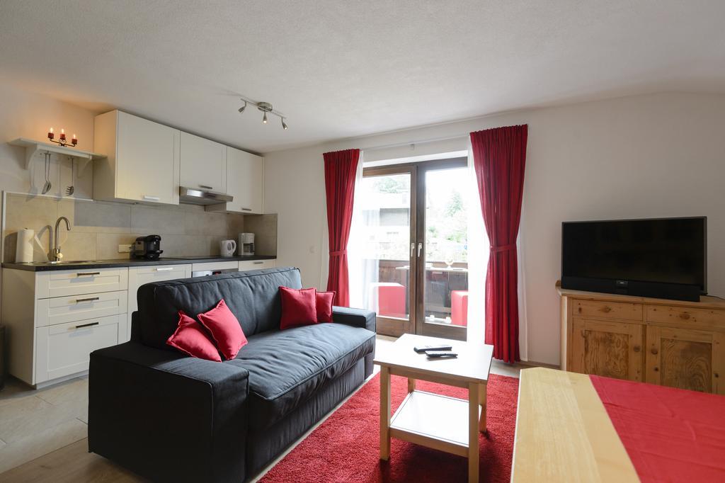 Haus Alpenblick Lofer Apartment Exterior photo