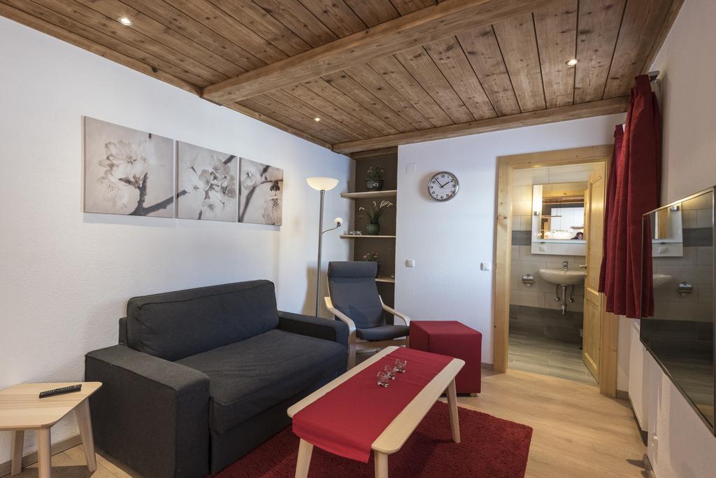 Haus Alpenblick Lofer Apartment Exterior photo