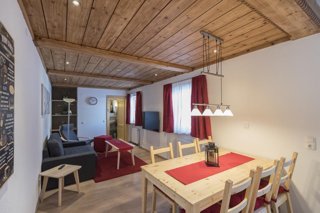 Haus Alpenblick Lofer Apartment Exterior photo
