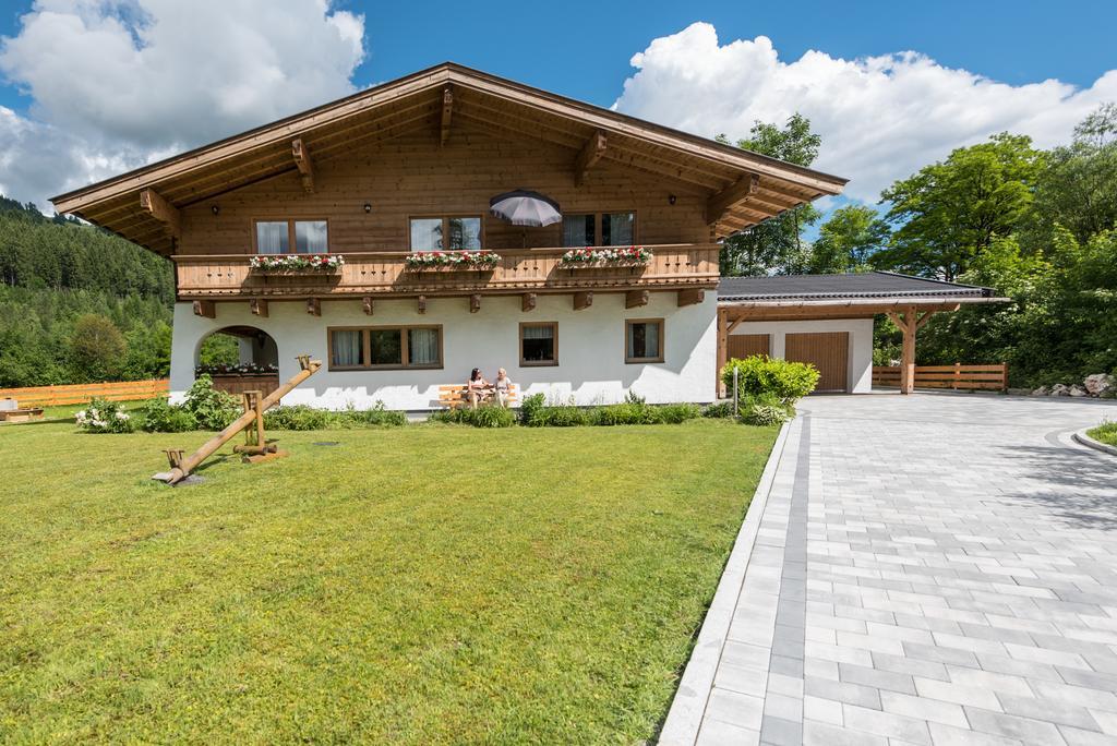 Haus Alpenblick Lofer Apartment Exterior photo