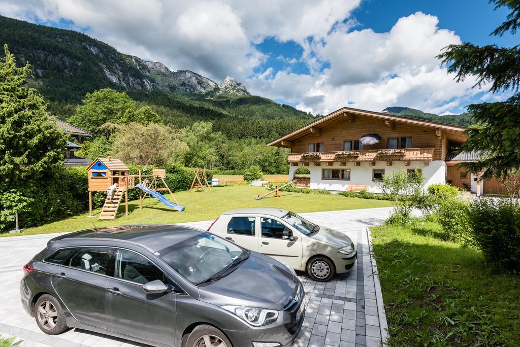Haus Alpenblick Lofer Apartment Exterior photo